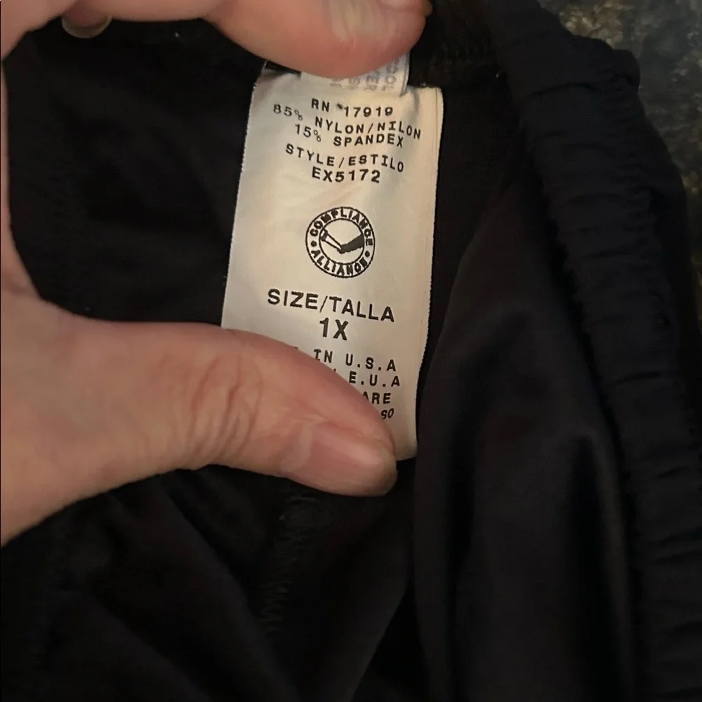 Elisabeth by Liz Claiborne Black Shorts Size 1X